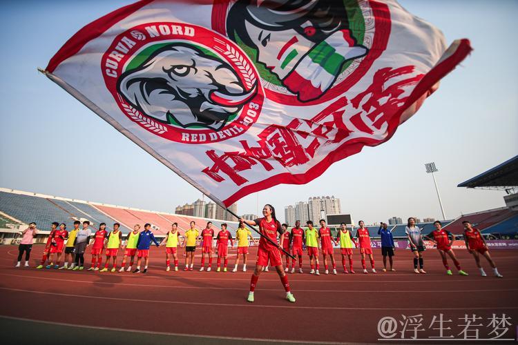 十载经典再现柳叶湖，中国队勇夺前三名